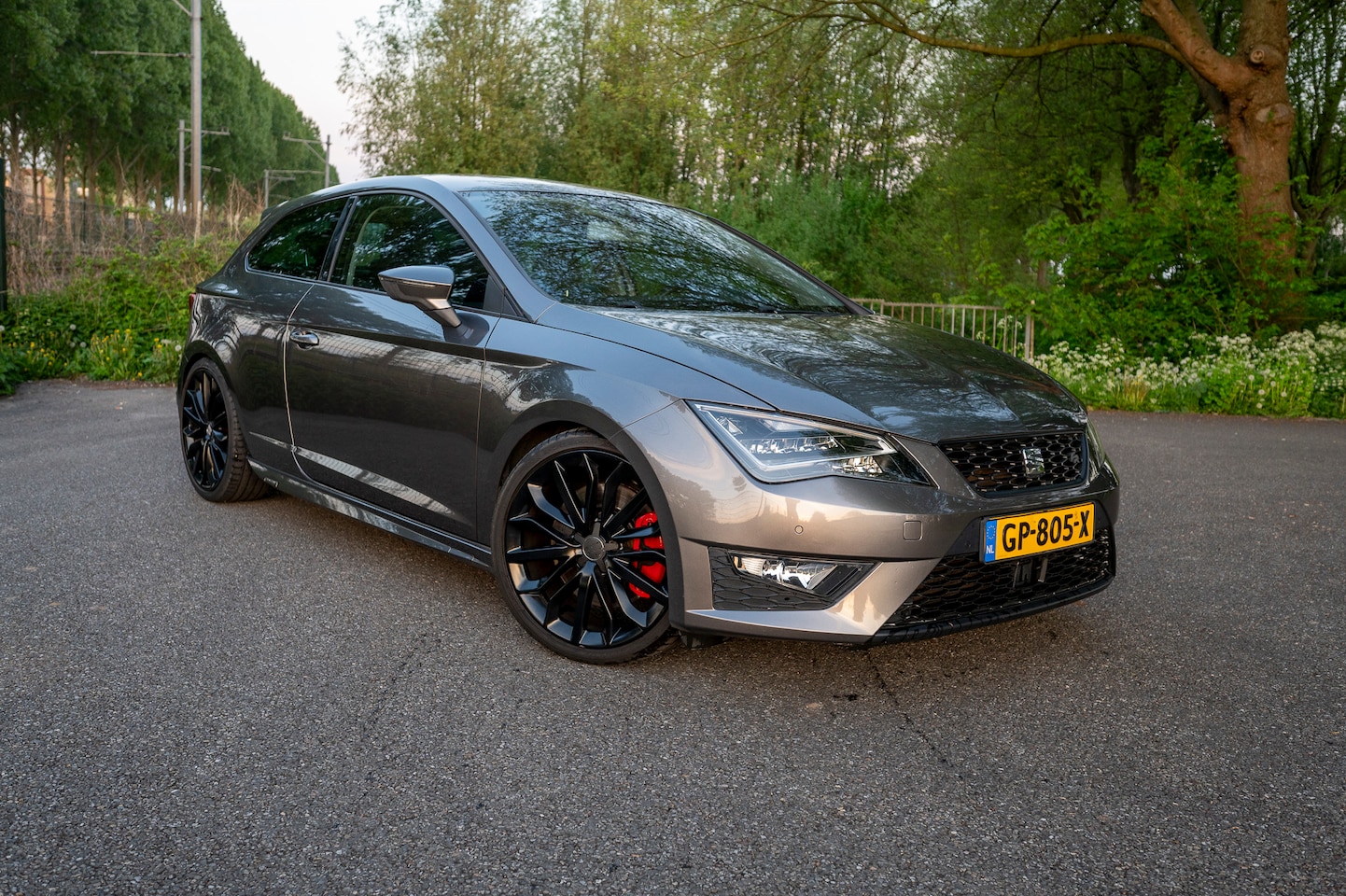 Seat Leon SC - 1.4 TSI ACT FR Dynamic Cupra uitgevoerd - AutoWereld.nl