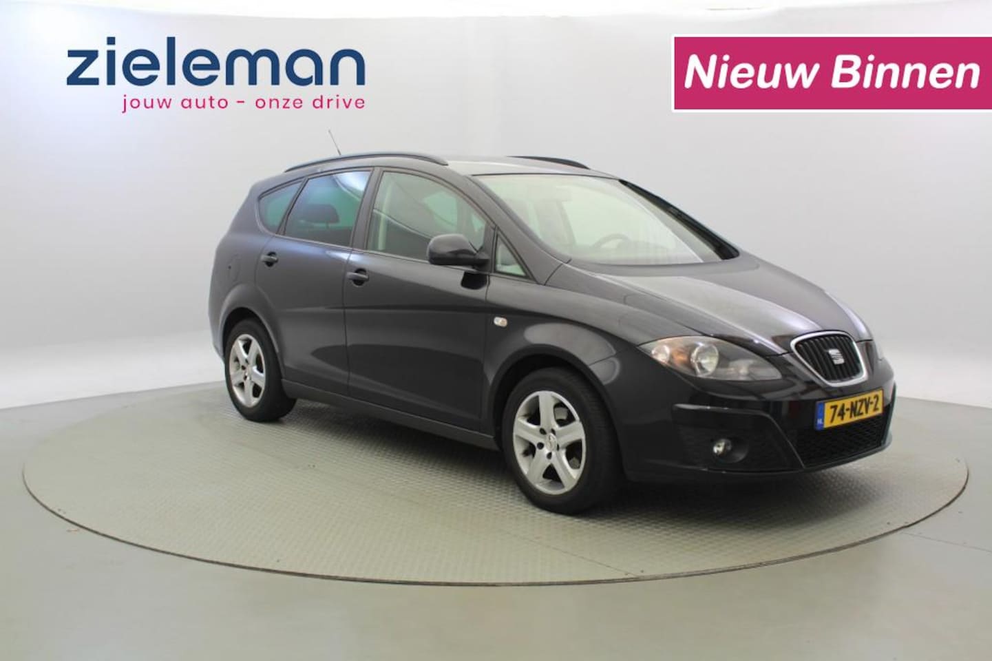 Seat Altea XL - 1.6 Good Stuff - Airco, Cruise, Trekhaak - AutoWereld.nl