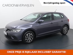 Volkswagen Polo - 1.0 TSI Life | 95 PK | Led verlichting | Parkeersensoren | Adaptive cruise control |