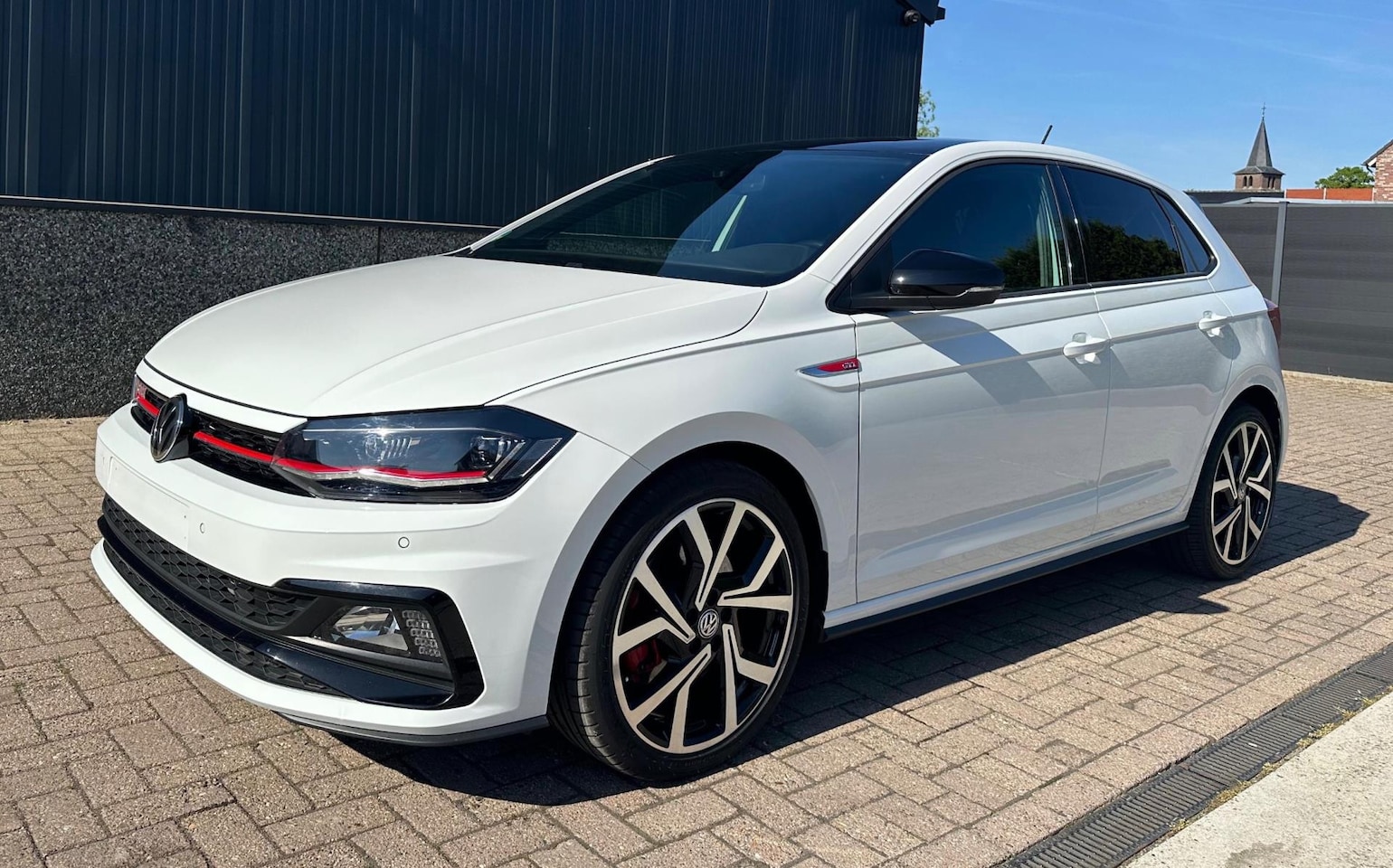 Volkswagen Polo - 2.0 TSI GTI CarPlay Camera - AutoWereld.nl