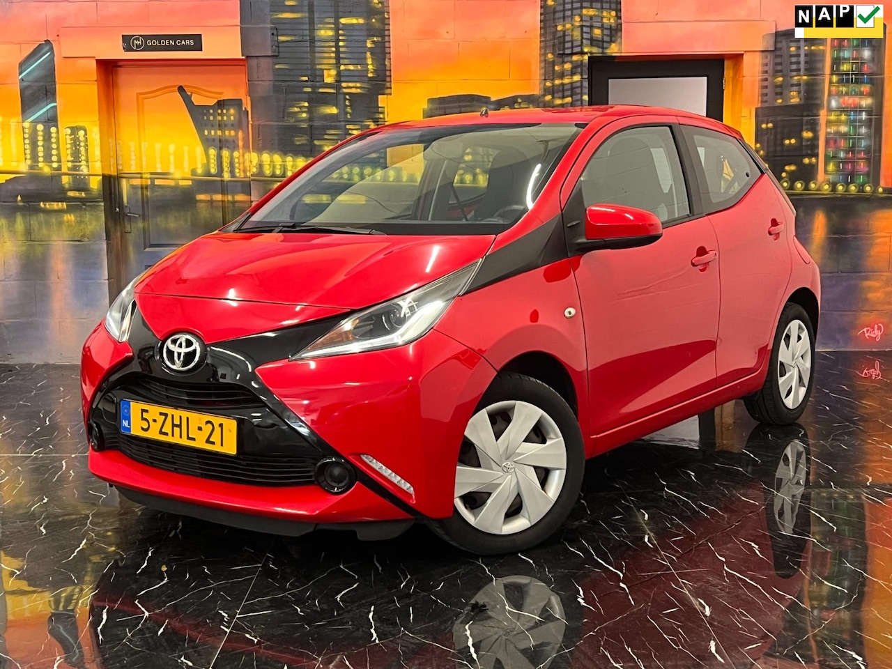 Toyota Aygo - 1.0 VVT-i x-play 1e Eigenaar! - AutoWereld.nl