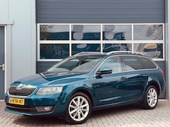 Skoda Octavia Combi - 1.6 TDI Elegance | Automaat | Leder | Xenon | Navi | Keyless | Premium audio