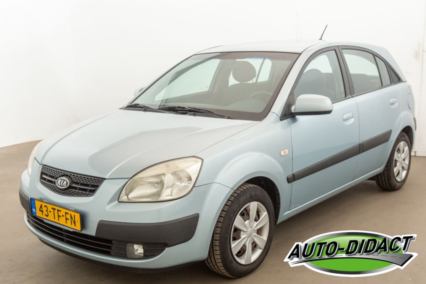 Kia Rio - 1.4 X-tra 1.4 X-tra - AutoWereld.nl