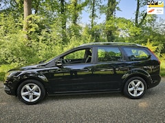 Ford Focus Wagon - 1.6 Comfort