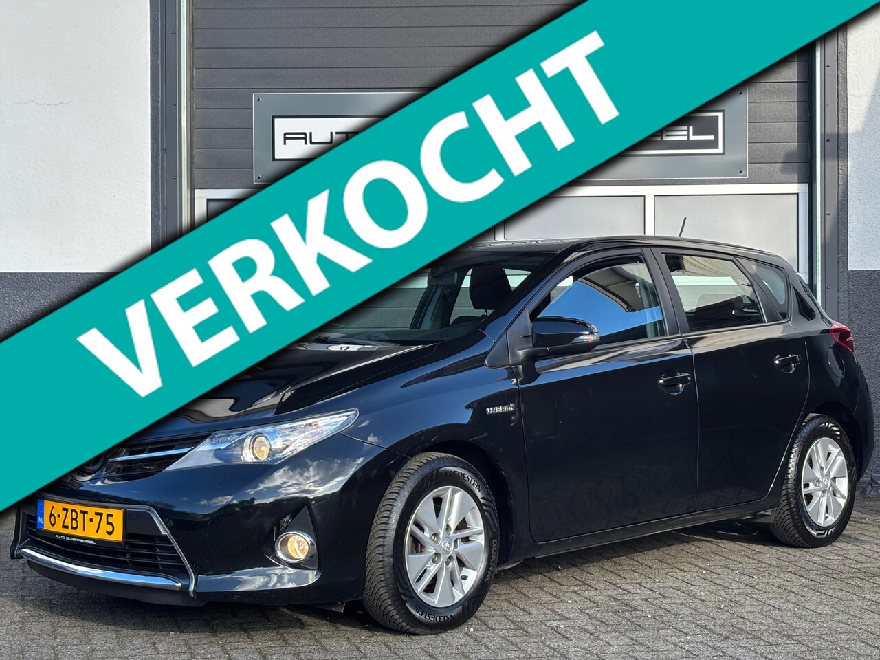 Toyota Auris - 1.8 Hybrid Aspiration | AIRCO | CAMERA | NAVI | CLIMA | - AutoWereld.nl