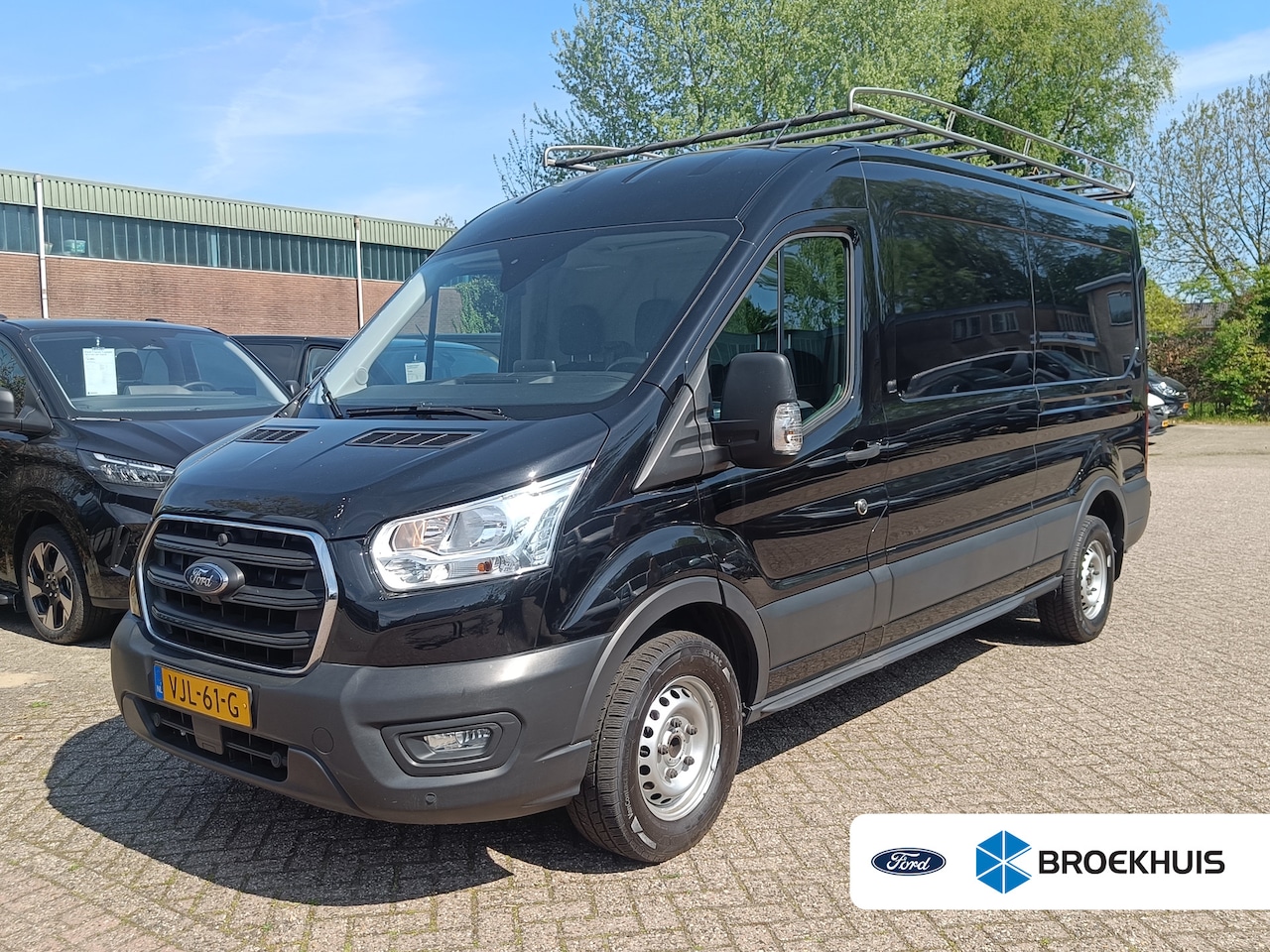 Ford Transit - Ford 350 2.0 TDCI L3H2 Trend RWD 170pk | 3500kg Trekgewicht| Imperiaal | Trekhaak | Camera - AutoWereld.nl