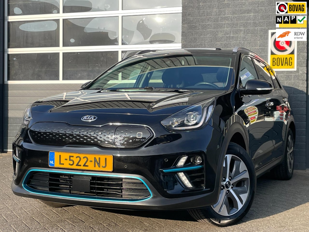 Kia e-Niro - DynamicPlusLine 39 kWh|FACELIFT|3-FASE|NAVI|SCHUIF/KANTELDAK|1/2 LEDER - AutoWereld.nl