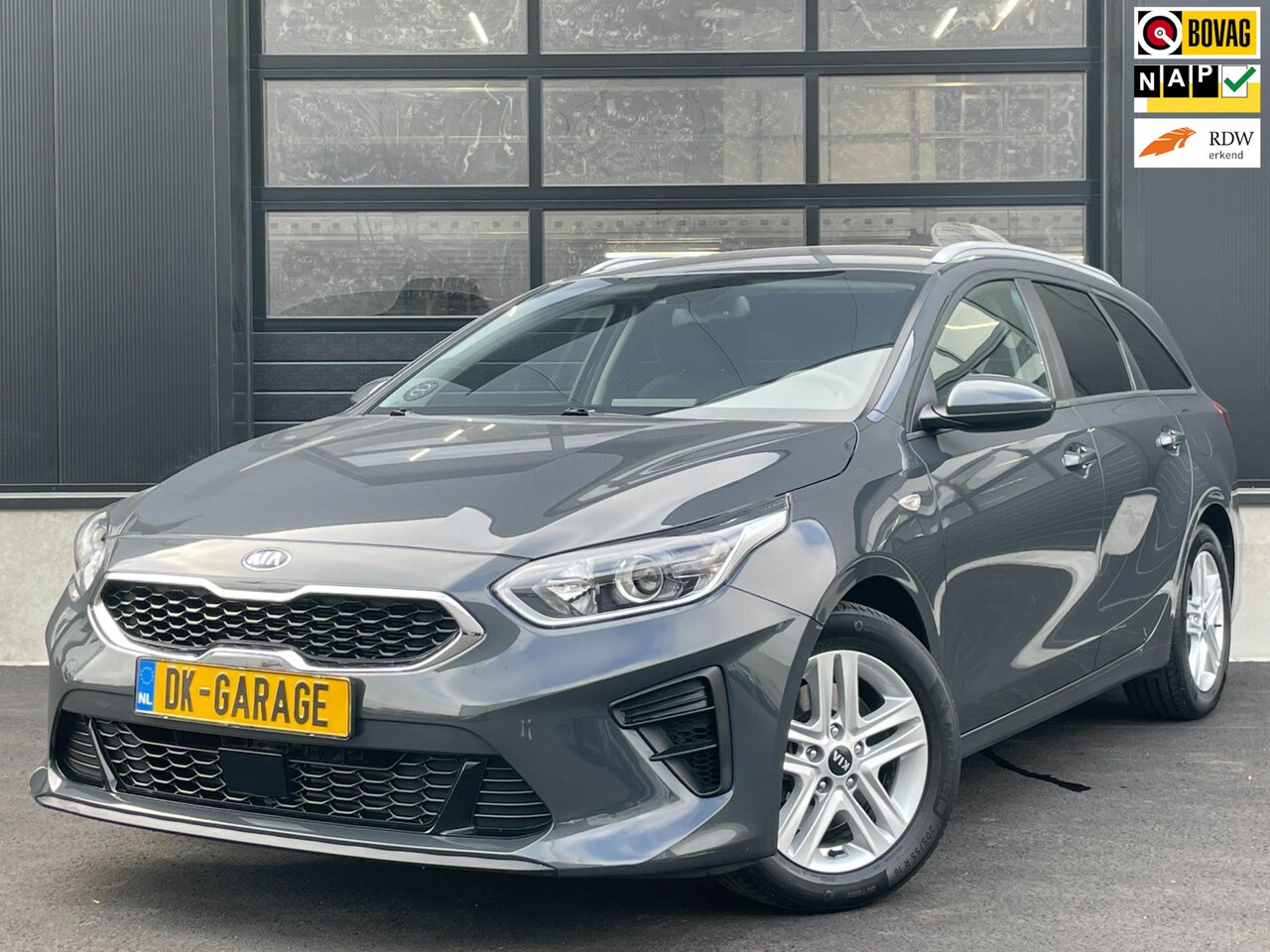 Kia Cee'd Sportswagon - Ceed 1.0 T-GDi DynamicLine|CARPLAY|STOEL-,STUURVERW|CAMERA|CRUISE|CLIMATE|1E EIG.|INCL.BTW - AutoWereld.nl