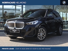 BMW iX1 - eDrive20 M Sport / Sportstoelen / M Adaptief onderstel / Parking Assistant / Stoelverwarmi