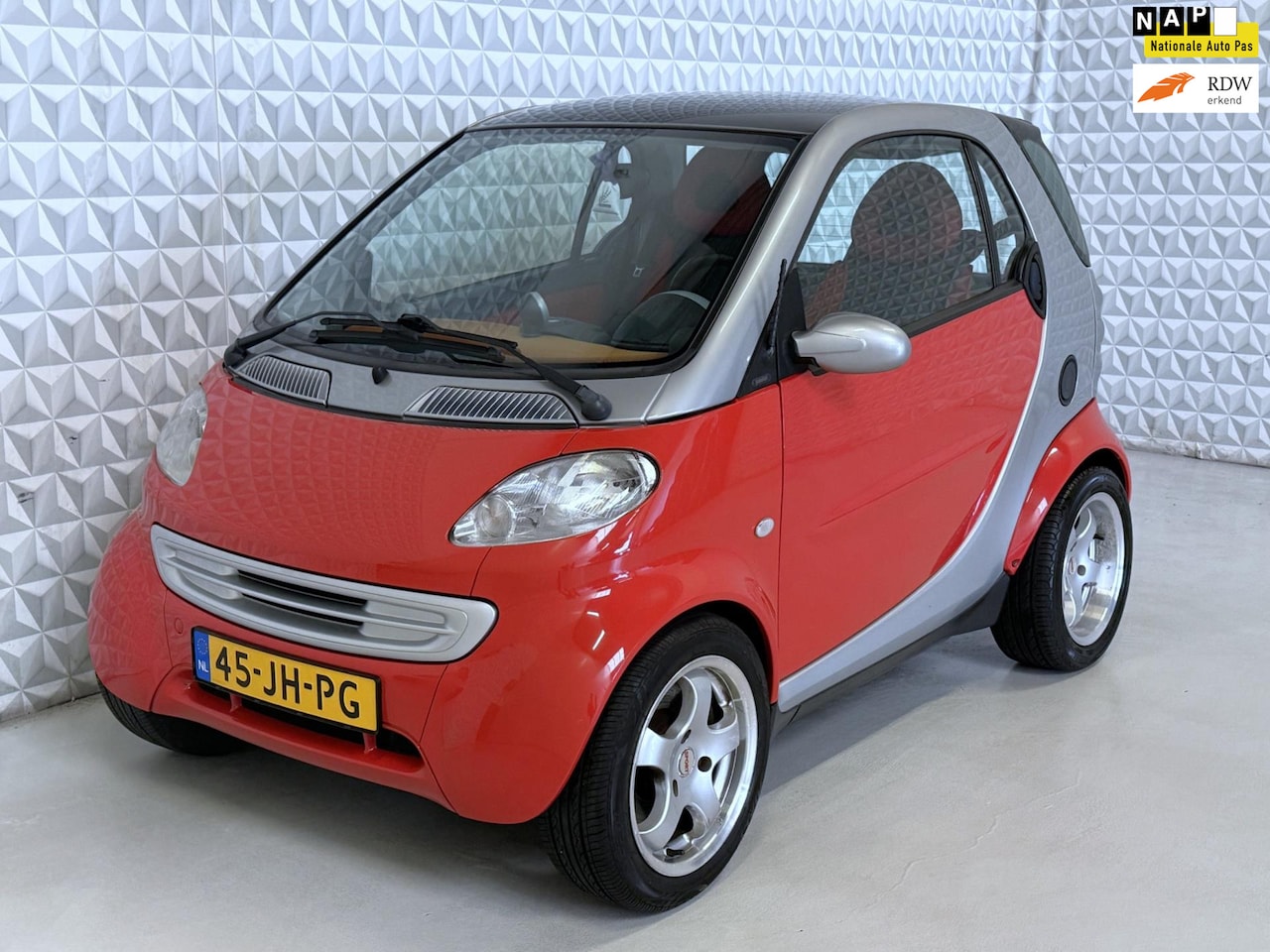 Smart City-coupé - Smart & pure Airconditioning Panoramadak Radio/USB - AutoWereld.nl