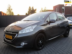 Peugeot 208 - 1.2 VTi Envy Navi Clima Ecc Airco Pdc