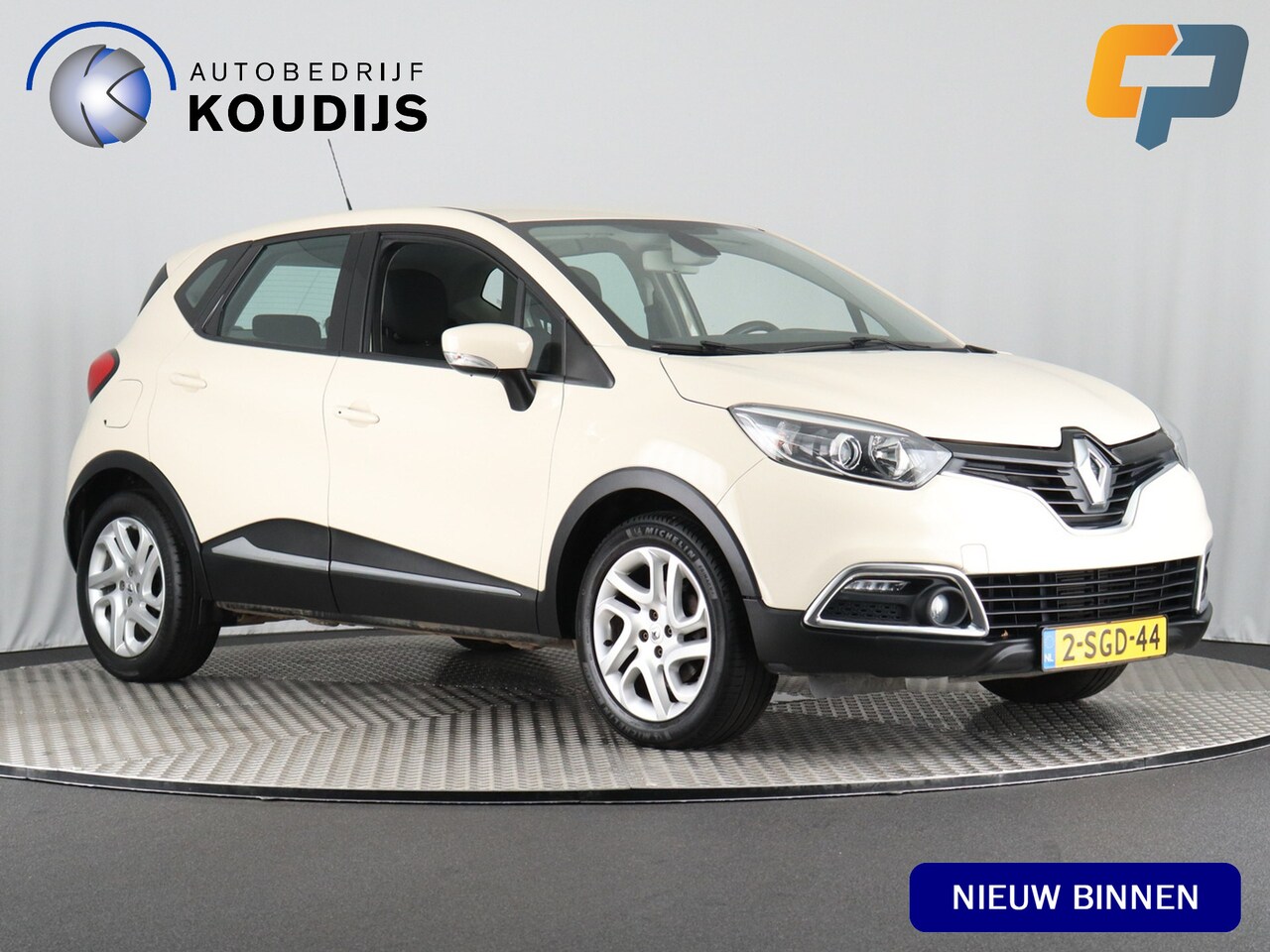 Renault Captur - 1.2 TCe Dynamique 1.2 TCe Dynamique (NL-Auto / Navi / Cruise / Bluetooth / PDC) - AutoWereld.nl