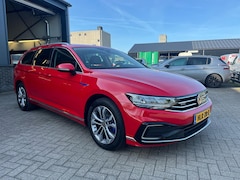 Volkswagen Passat Variant - 1.4 TSI PHEV GTE Business Pano, VC, Dealer onderhouden