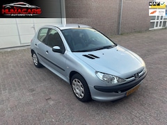 Peugeot 206 - 1.4 Pop' Art - Nieuwe apk - Nap - Elek. ramen - Trekhaak