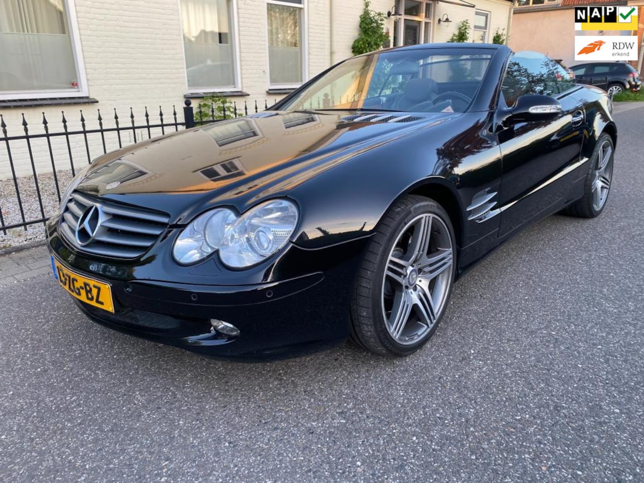 Mercedes-Benz SL-klasse Cabrio - 500 500,Comand,Stoelverwarming,19 Inch AMG velgen,zeer nette staat. - AutoWereld.nl