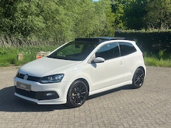 Volkswagen Polo - 1.2 TSI R-LINE PANO I PDC I 105PK I 6BAK I VOLL ONDERHOUD