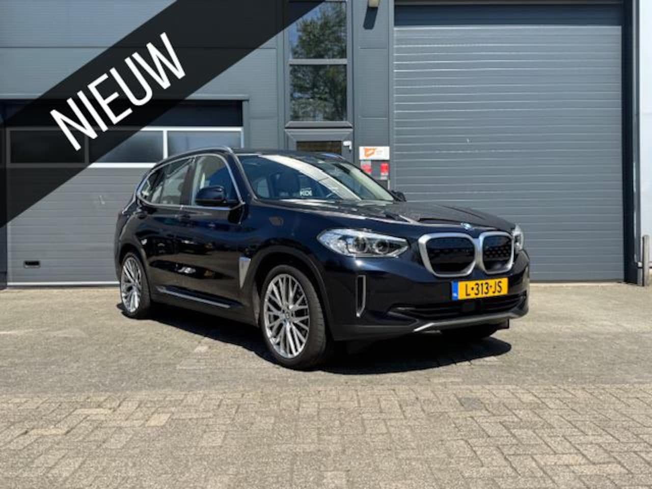 BMW iX3 - Executive 80 kWh - AutoWereld.nl