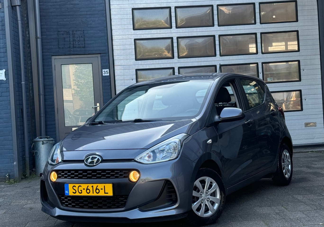 Hyundai i10 - 1.0i Comfort | Airco | Cruise | Navi | N.A.P - AutoWereld.nl