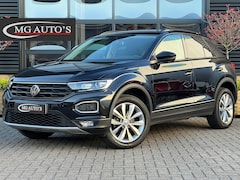 Volkswagen T-Roc - 1.5 TSI Style Business | Adaptive Cruise Control | Apple CarPlay/Android Auto | Climate Co