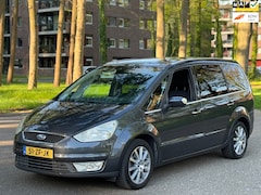 Ford Galaxy - 2.0-16V Ghia 2008 7 persoons zwart
