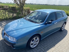Alfa Romeo 156 Sportwagon - 2.5 V6 Distinctive Q-System Roestvrij en top onderhouden. Distributie, Banden, Remmen, Oph