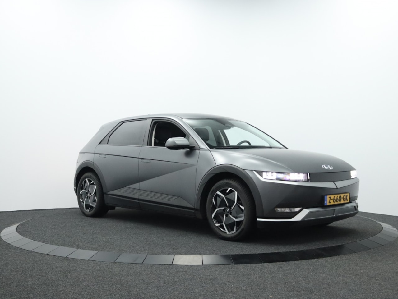 Hyundai IONIQ 5 - Connect 77 kWh | Private lease 699 p.m. - AutoWereld.nl
