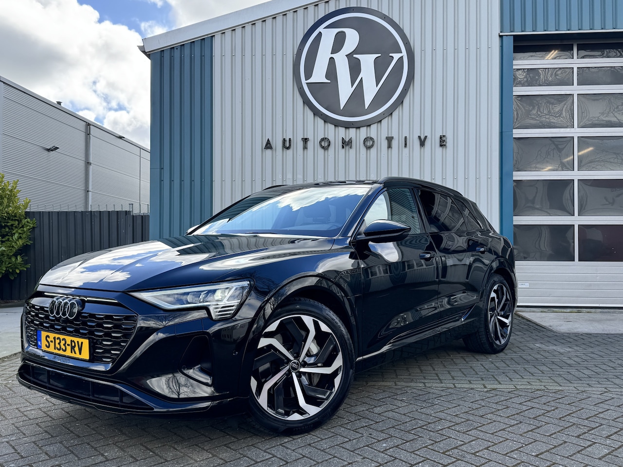 Audi Q8 e-tron - 50 quattro Luchtvering / Adaptive / Sport int / Virtual cockpit / 21'' / Black Pack / NL A - AutoWereld.nl