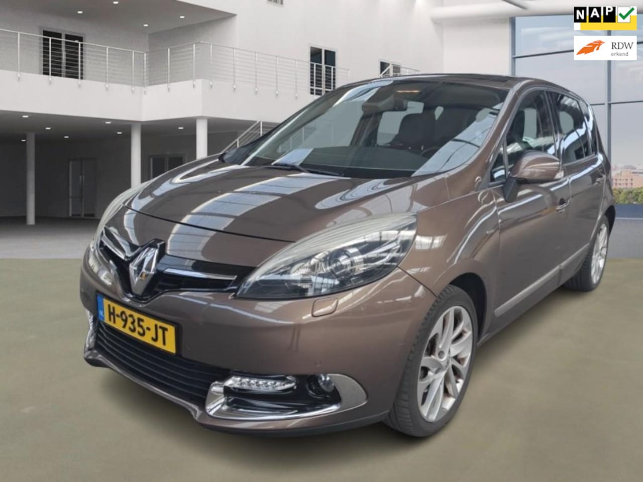 Renault Scénic - 1.2 TCe Limited // Full Opties - AutoWereld.nl
