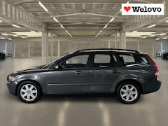 Volvo V50 - 2.4 Momentum Rijklaar+Garantie, trekhaak