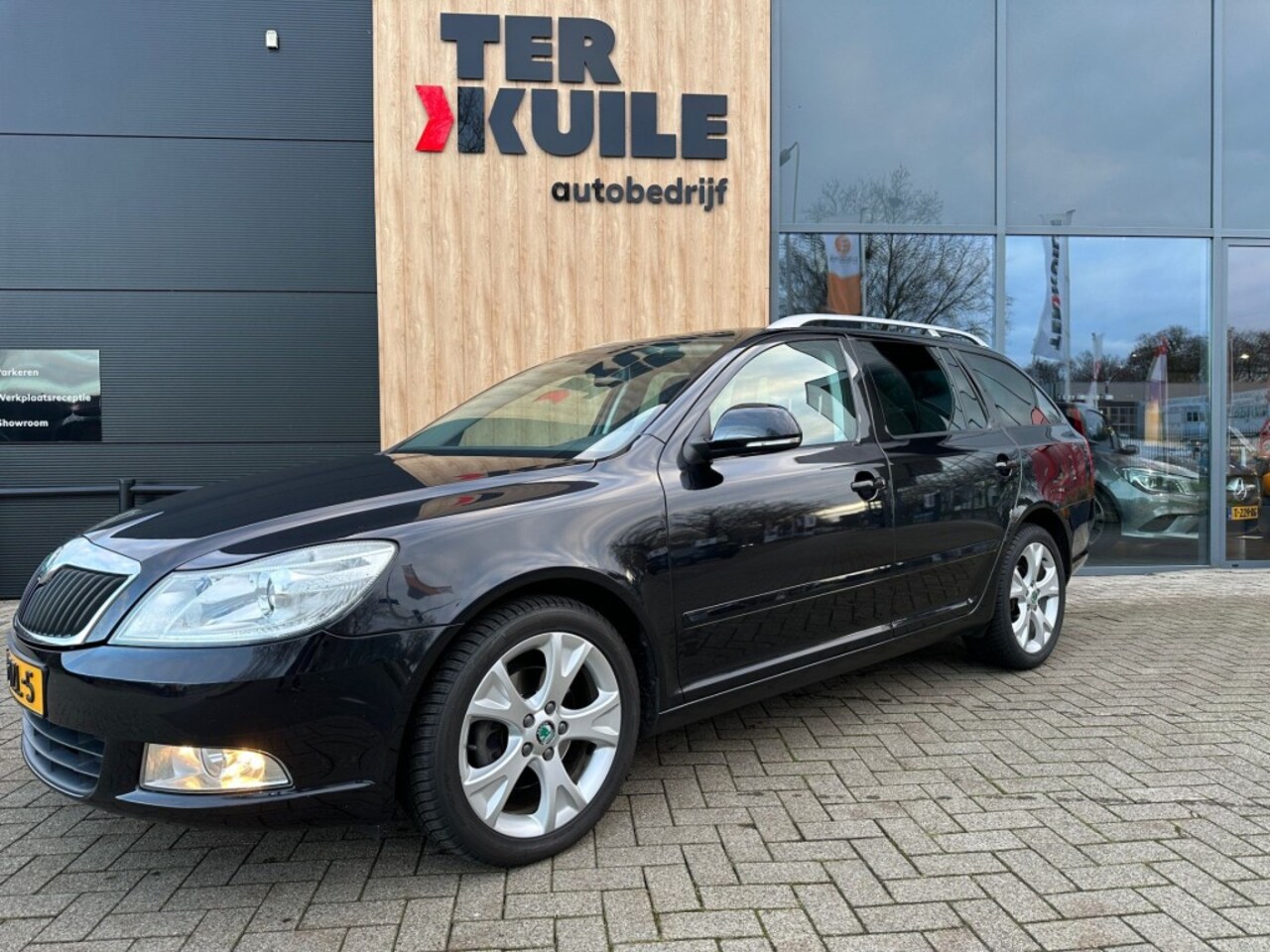 Skoda Octavia - 1.8 TSI Elegance / Cruise / Clima - AutoWereld.nl