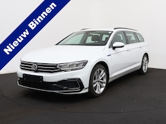 Volkswagen Passat Variant - 1.4 TSI PHEV GTE Business 245pk trekhaak 1600kg Bj 2021 Dealer onderhouden