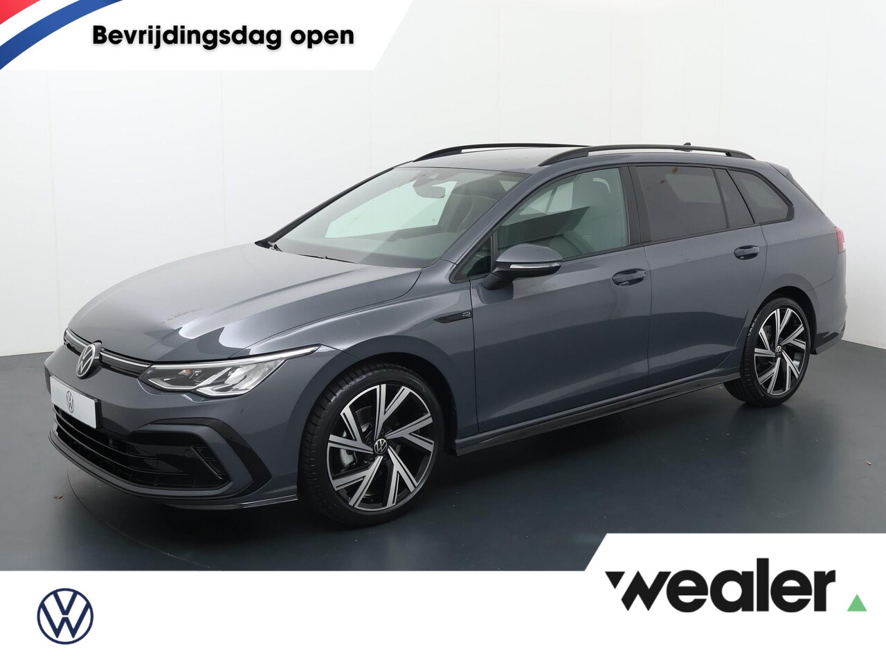 Volkswagen Golf Variant - R-Line 1.5 eTSI 96 kW / 130 pk Variant 7 versn. DS G - AutoWereld.nl