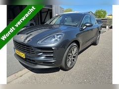 Porsche Macan - 2.0 245 pk Sport-Chrono / 1e-Eigenaar/ Facelift-Model/ Lucht-Vering/ Pano-Dak/ Bose-Sound/