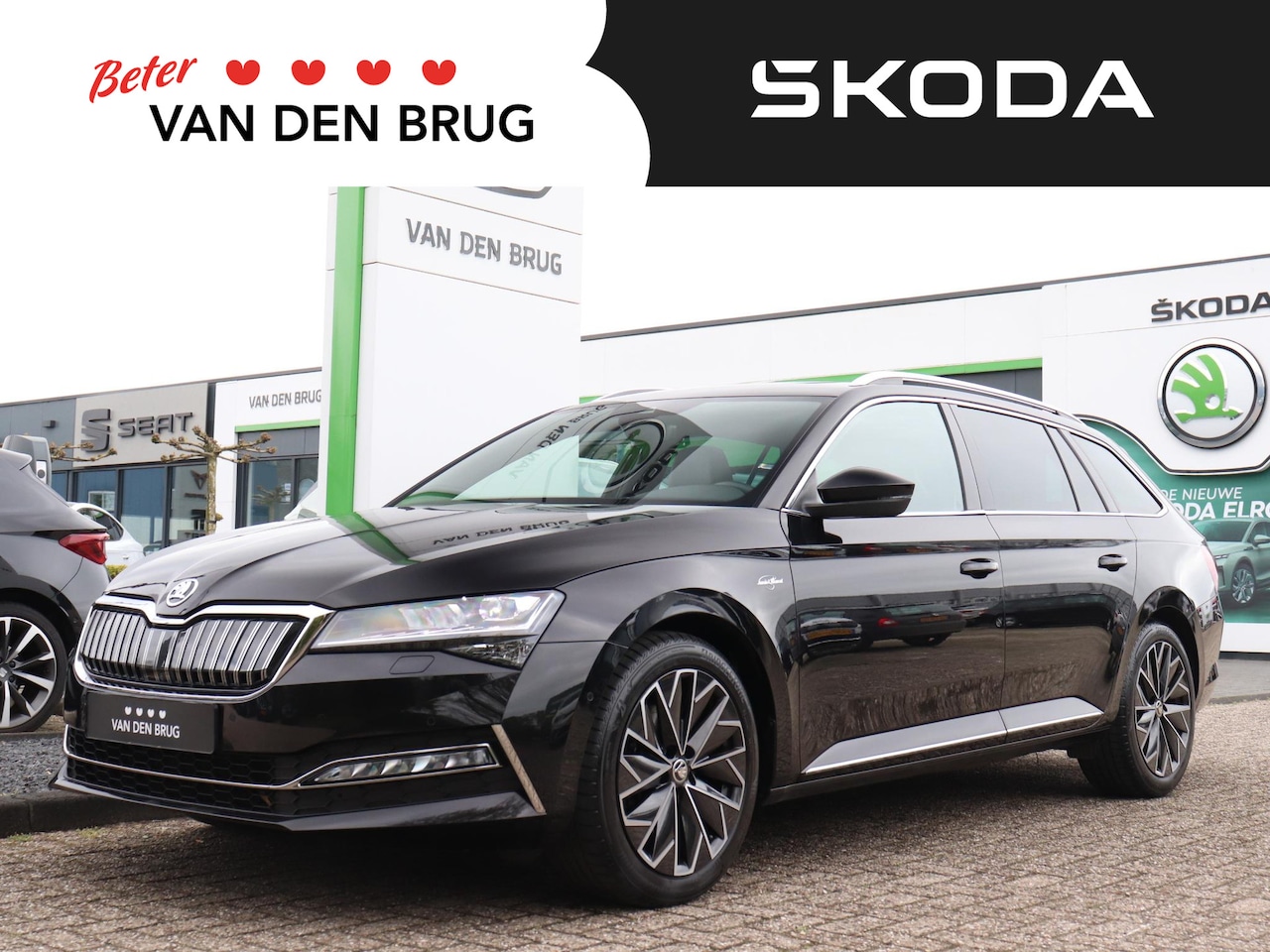 Skoda Superb Combi - 1.4 TSI iV 218pk Laurin & Klement | Trekhaak | Panoramadak | 360gr. camera | Lederen bekle - AutoWereld.nl