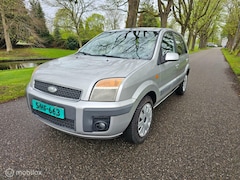Ford Fusion - 1.4-16V Style / AIRCO /