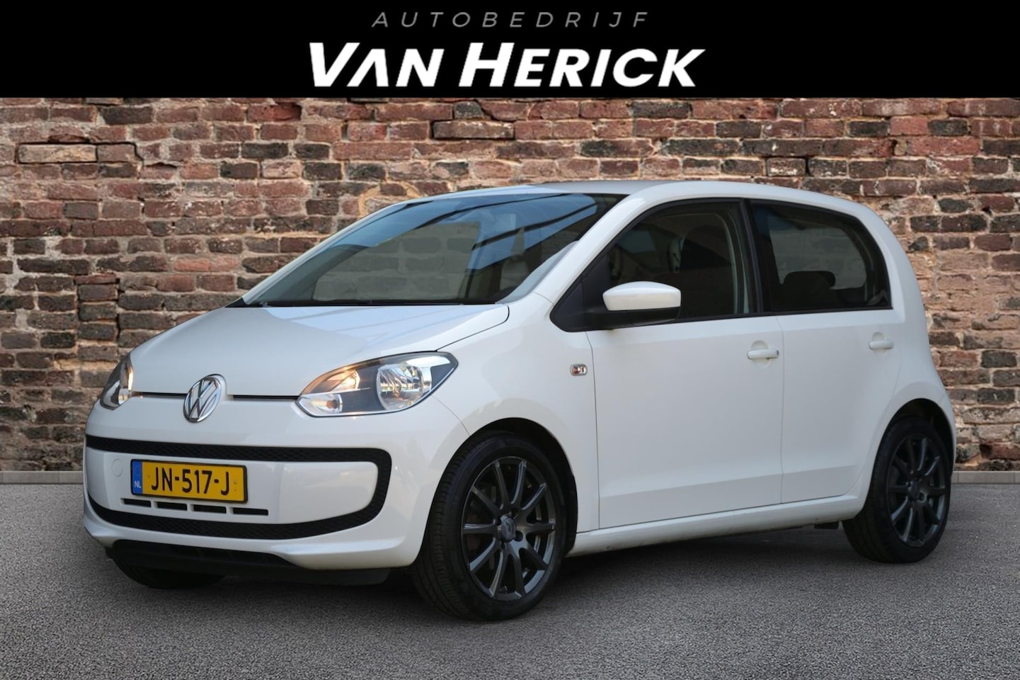 Volkswagen Up! - 1.0 move up! BlueMotion 5-Deurs | LM Velgen | Airco - AutoWereld.nl
