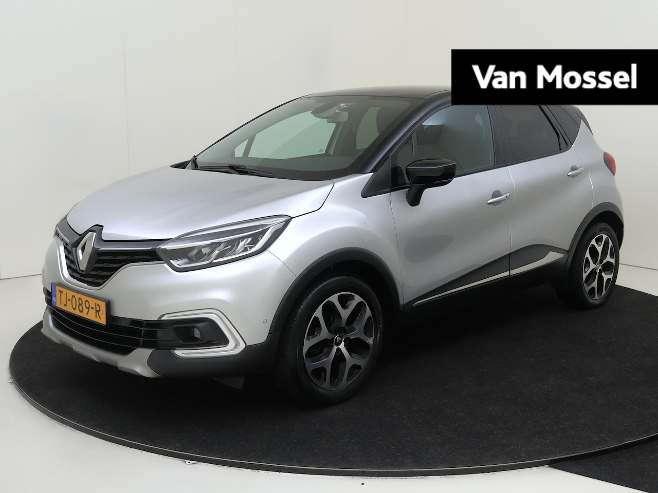 Renault Captur - 0.9 TCe 90 PK Intens Navigatie | Climate Control | Cruise Control | Parkeersensoren Voor e - AutoWereld.nl