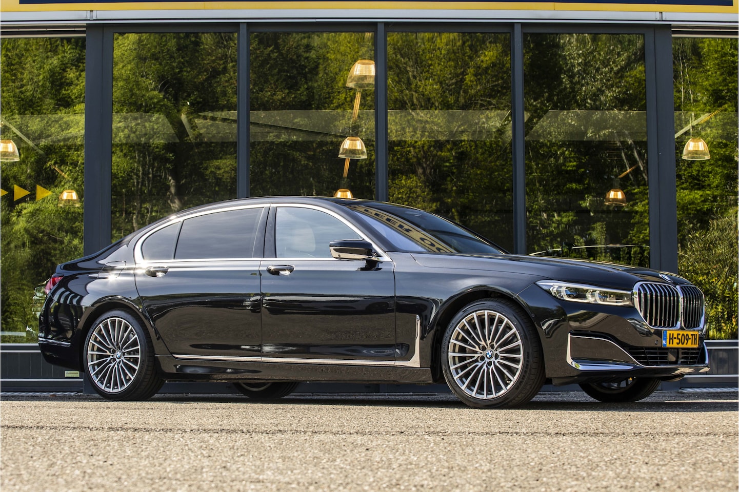 BMW 7-serie - 745Le xDrive High Executive 745Le xDrive High Executive - AutoWereld.nl