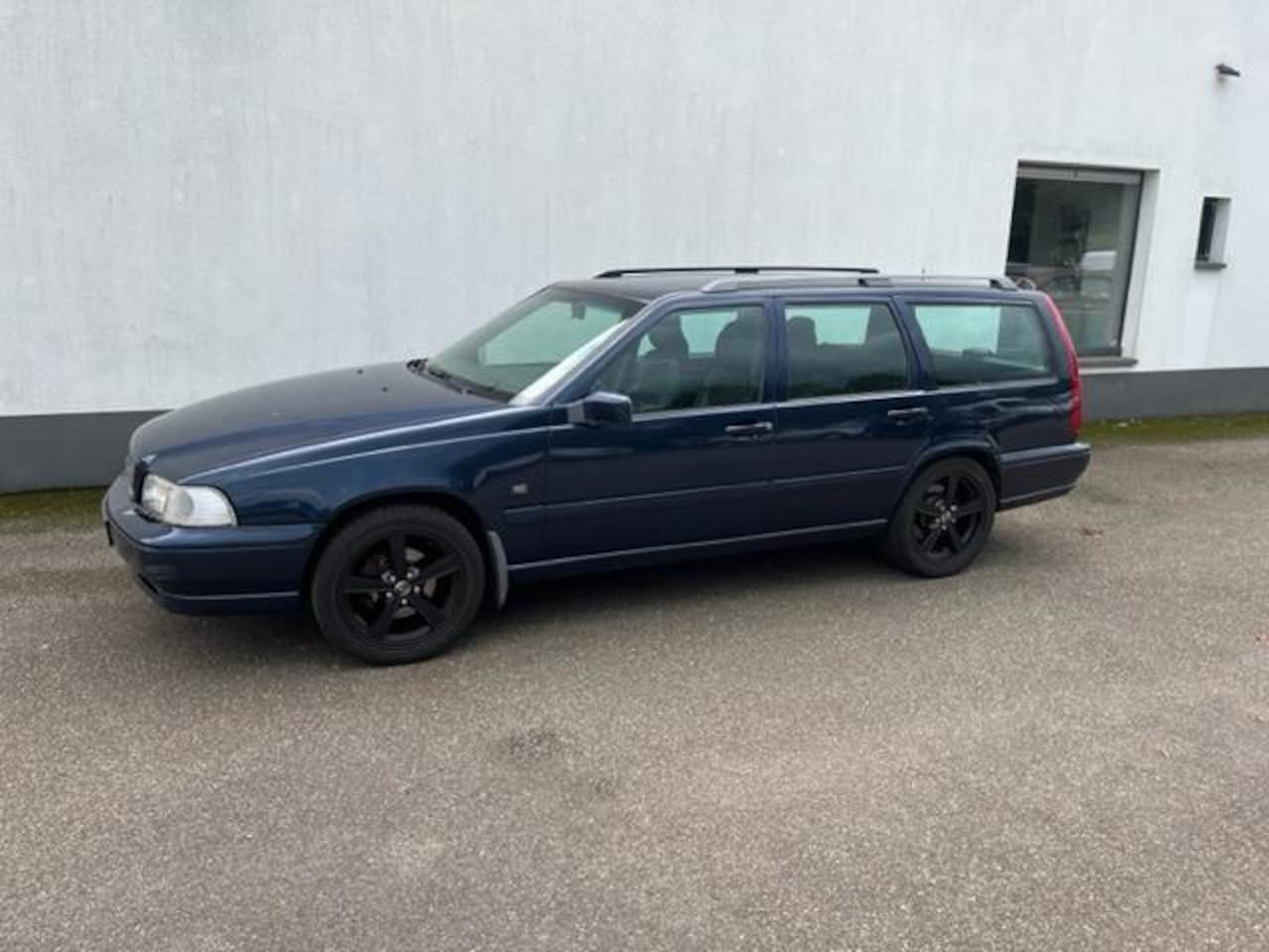 Volvo V70 - 2.4 Polar 2.4 Polar, '00, NETTE, LUXE AUTO MET EEN NIEUWE APK KEURING ! - AutoWereld.nl