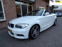 BMW 1-serie Cabrio - 118i High Executive M Pakket / Leder / Windscherm