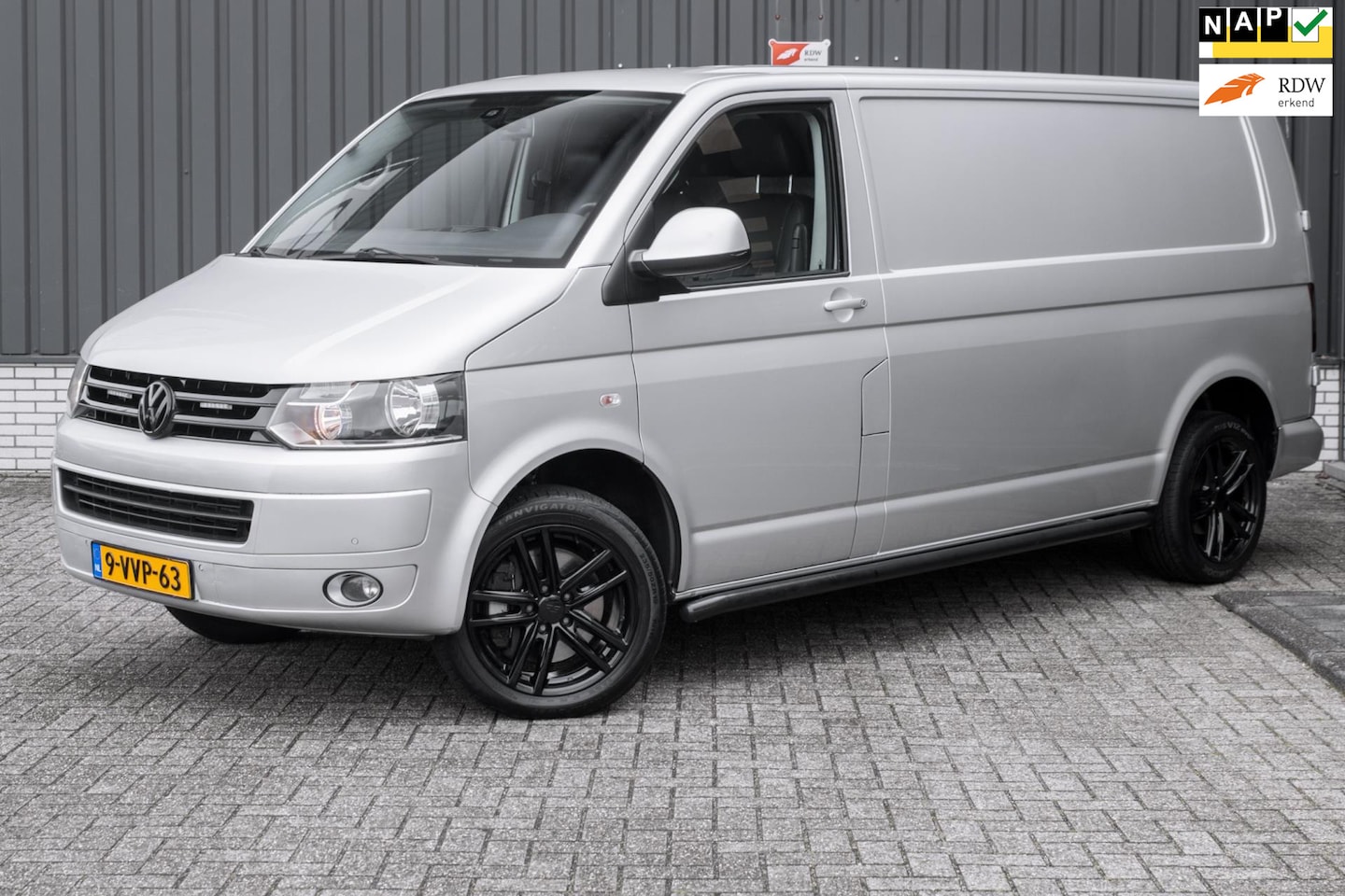 Volkswagen Transporter - 2.0 TDI L2H1 DC Comfortline*Automaat*Airco* - AutoWereld.nl