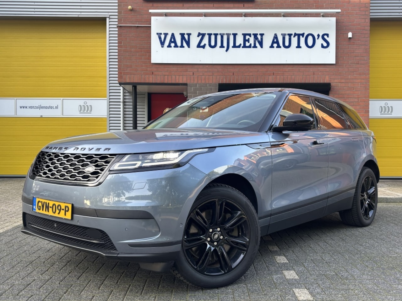 Land Rover Range Rover Velar - 2.0 P400e Panoramadak Black Pack Leder - AutoWereld.nl