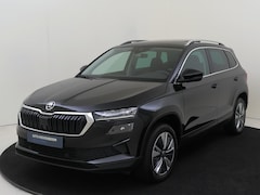 Skoda Karoq - 1.0 TSI Business Edition | Panoramadak | Trekhaak | Stoel- en stuurwielverwarming | Keyles