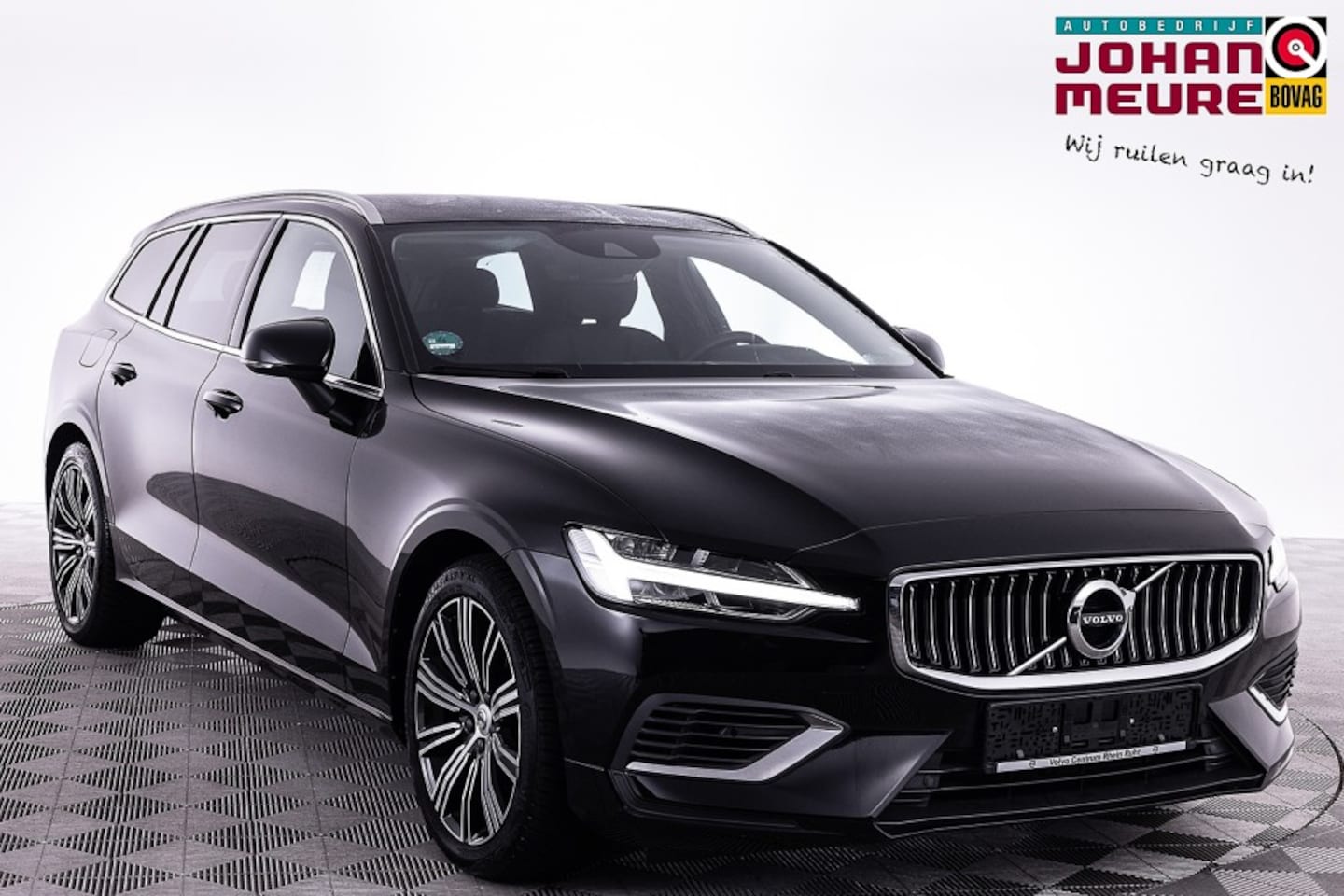 Volvo V60 - T6 AWD Recharge Inscription | LEDER | Trekhaak | PHEV . - AutoWereld.nl