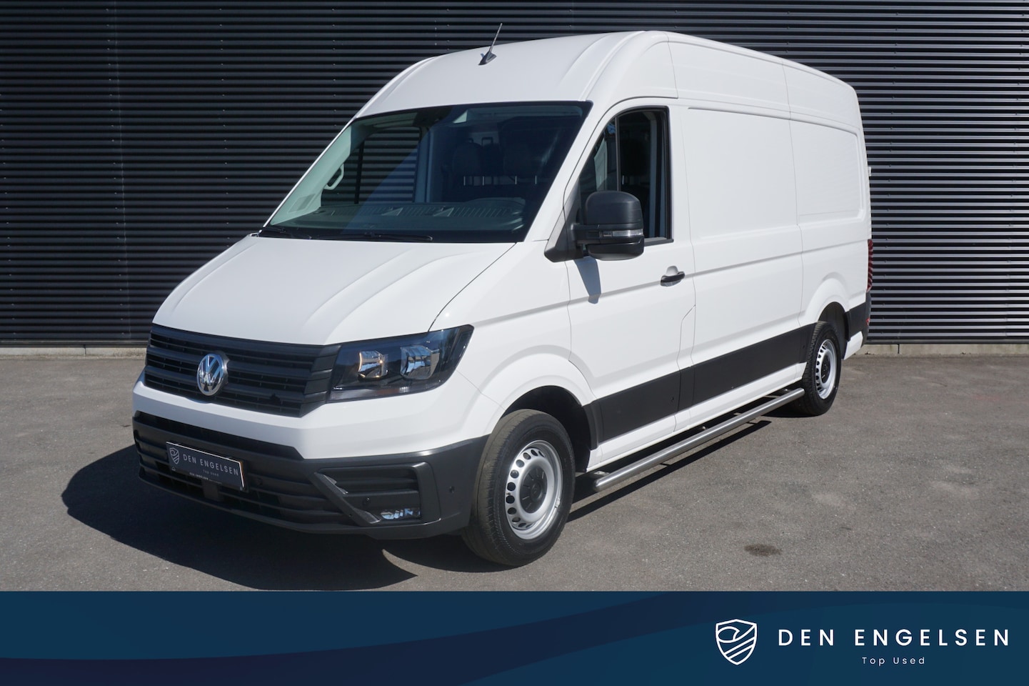 Volkswagen Crafter - 30 | 140 PK AUT | L3H3 | App-Connect | Camera | Trekhaak | Voorruitverwarming - AutoWereld.nl