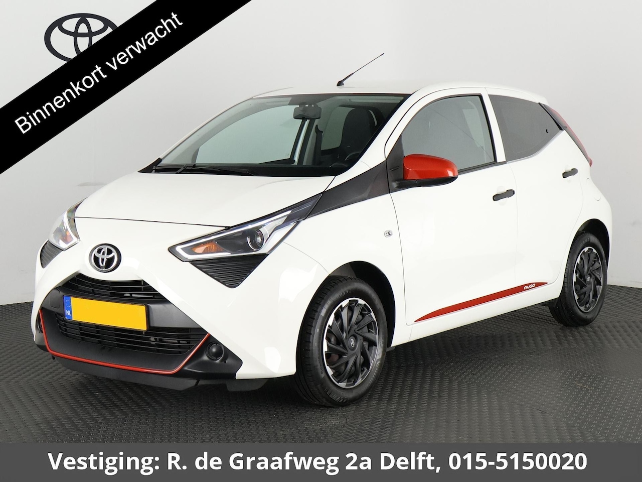 Toyota Aygo - 1.0 VVT-i X-Fun + Coral Red Pack | Airco | Bluetooth | Privacy Glass | - AutoWereld.nl