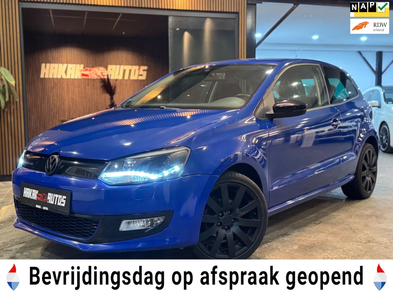 Volkswagen Polo - 1.2 Match | Cruise | Navi | Stoelverw | Pdc | Trekhaak - AutoWereld.nl