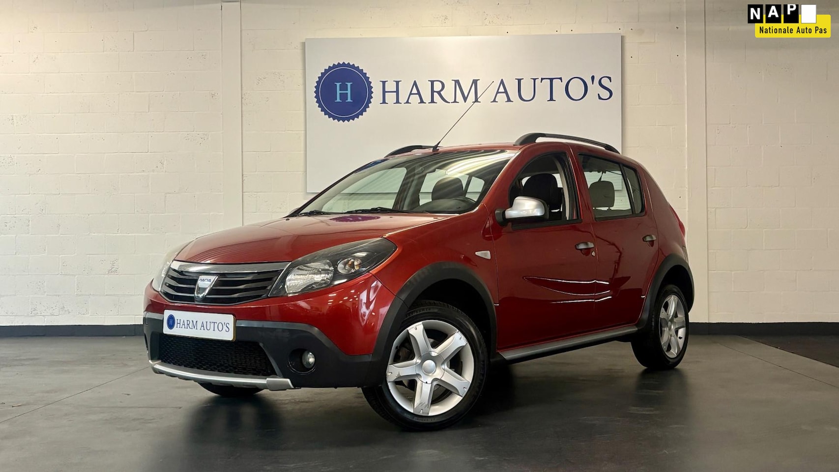 Dacia Sandero Stepway - 1.6 87pk Airco / Trekhaak / EL. RMN - AutoWereld.nl