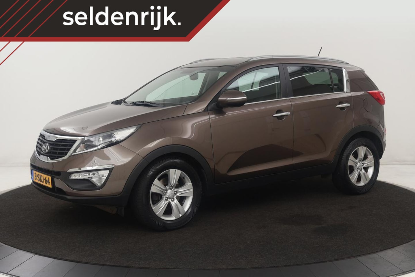 Kia Sportage - 1.6 GDI 20th Anniversary | Camera | Trekhaak | Navigatie | Navigatie | Climate control | P - AutoWereld.nl