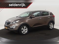 Kia Sportage - 1.6 GDI 20th Anniversary | Camera | Trekhaak | Navigatie | Navigatie | Climate control | P